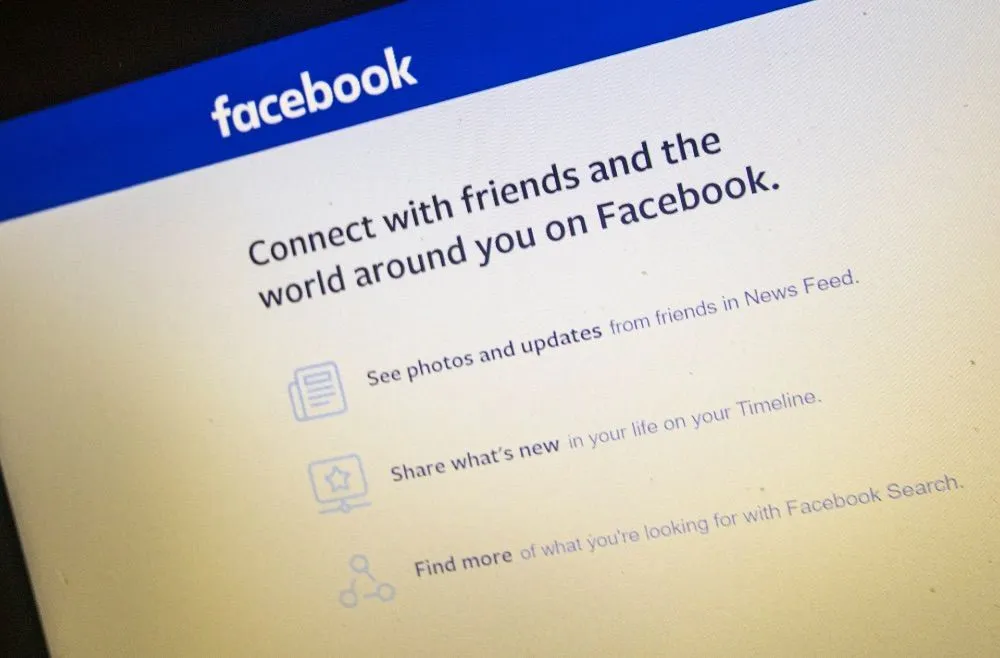 Facebook запретит рекламу с ненавистническими высказываниями