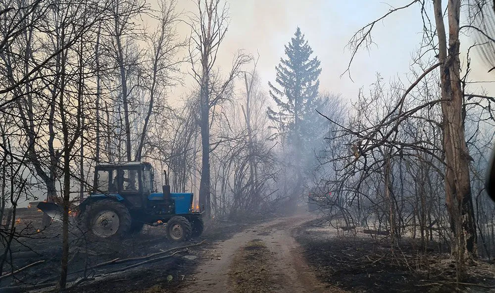 чернобыль горит