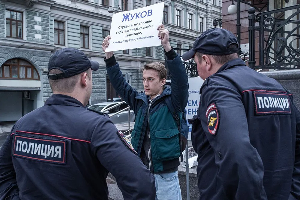 жуков менты