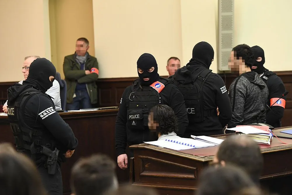 Прокуратура Бельгии потребовала 20 лет лишения свободы для парижского террориста Салаха Абдеслама