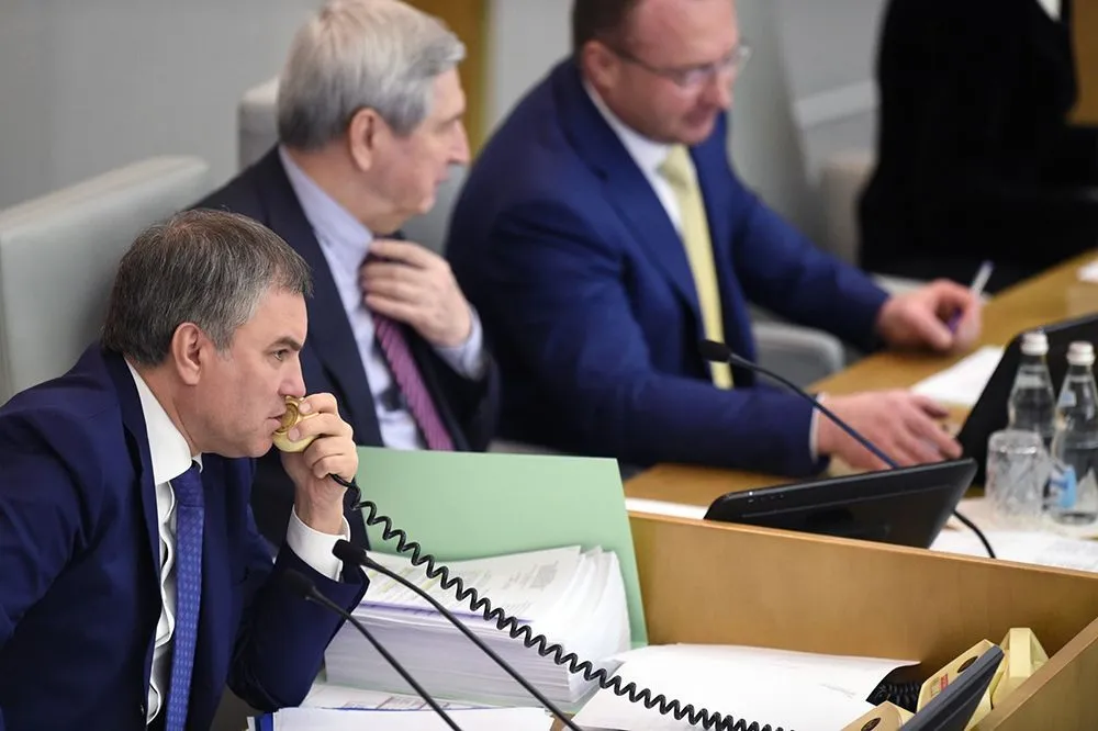 Володин предложил журналисткам, которые опасаются за свою безопасность в Госдуме, сменить работу