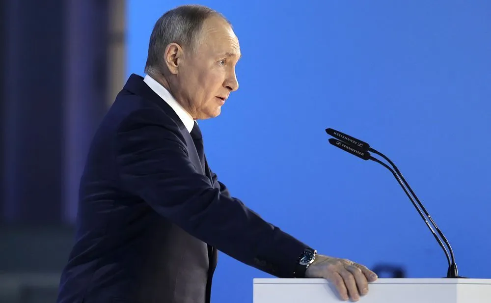 Путин на трибуне