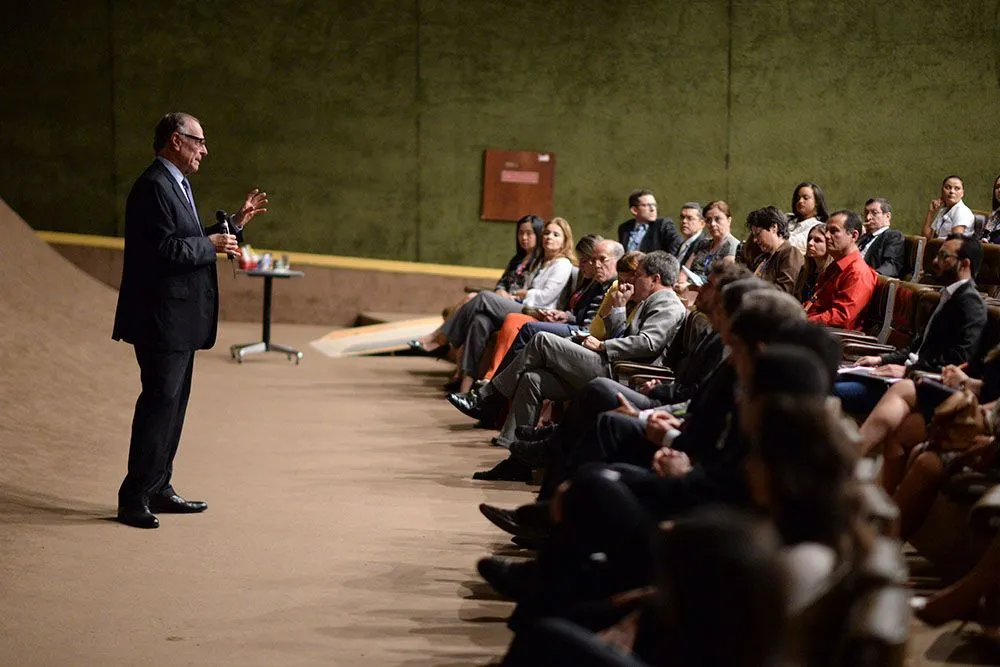 3c9bb027d6f0359cb33f217ec149f570