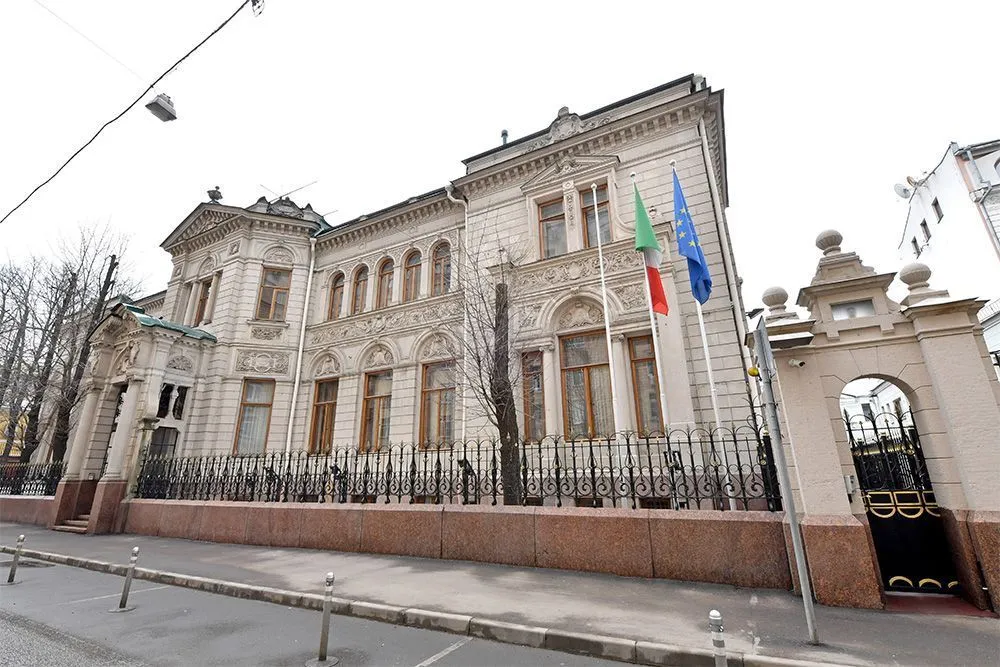 Росс Итл