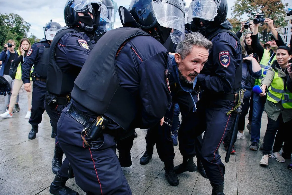 Задержание на митинге 4