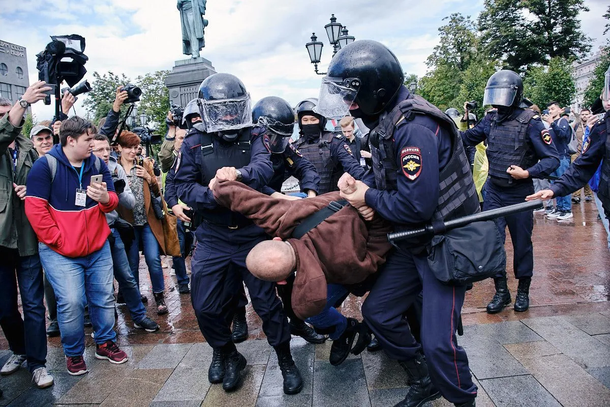 Задержание на митинге 2
