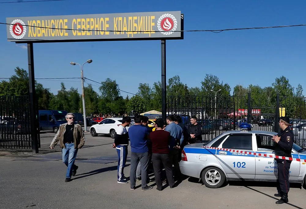 драка на Хованском кладбище