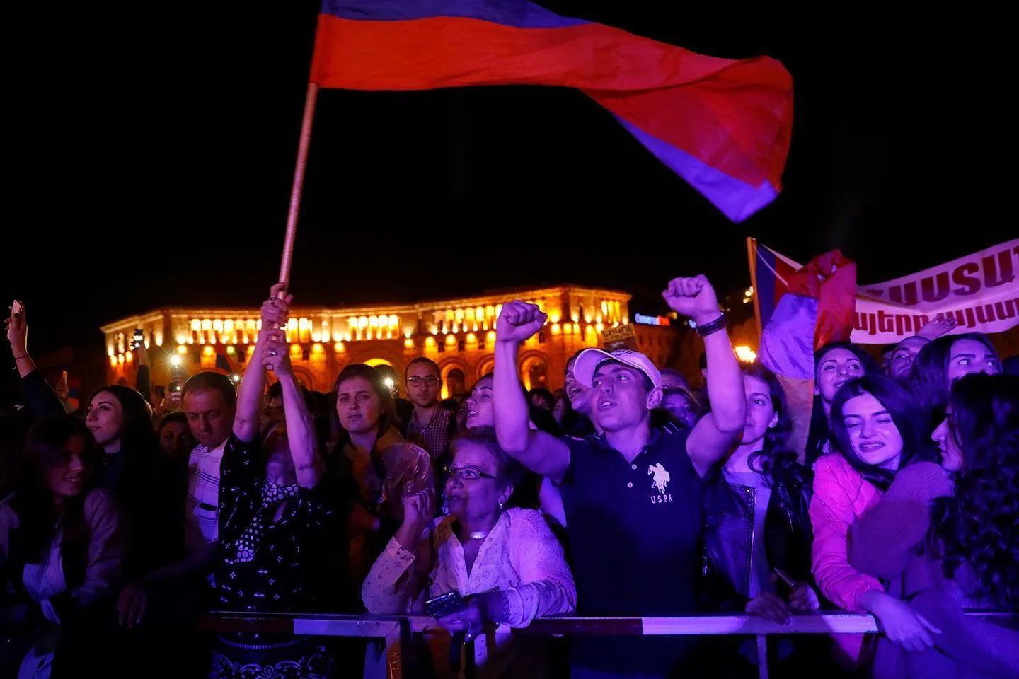 Митинг в поддержку Пашиняна