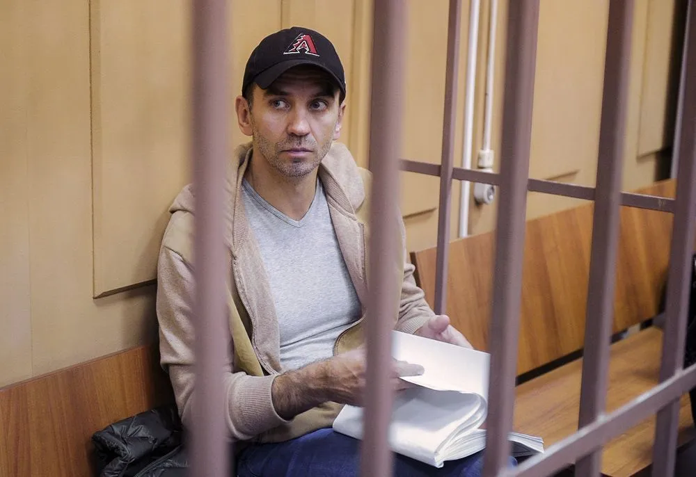 Суд в Москве арестовал бывшего министра Михаила Абызова