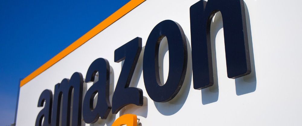 Bloomberg: против Amazon подали иск о расовой и гендерной дискриминации