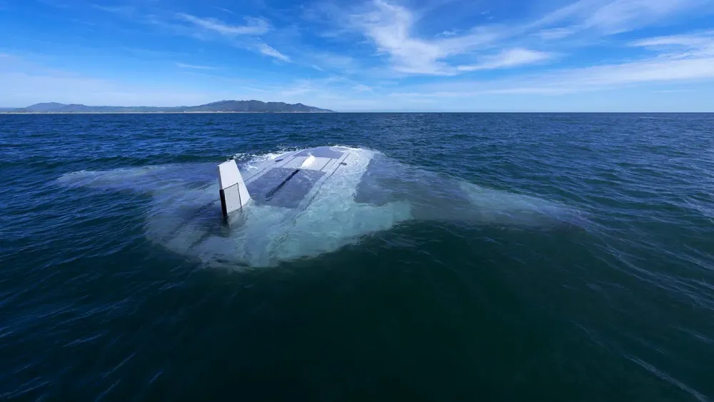 2024-04 - Manta Ray Update - Surface - DSC05179-full-res (photo from Northrop Grumman)