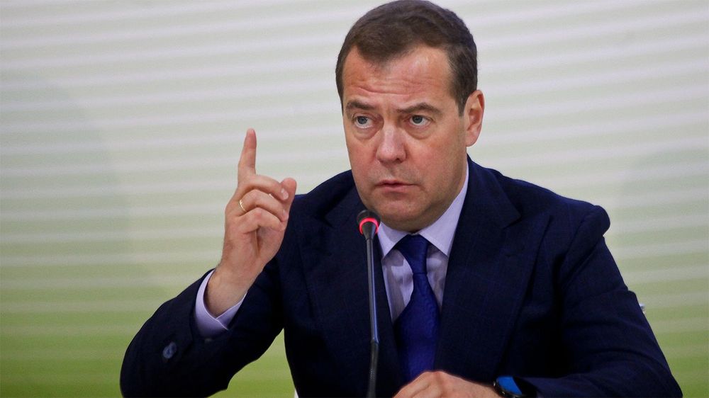 Заседание совета при правительстве РФ по вопросам попечительства в соцсфере с участием Д.Медведева