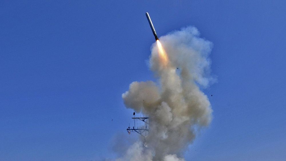 USS Barry fires Tomahawk missiles