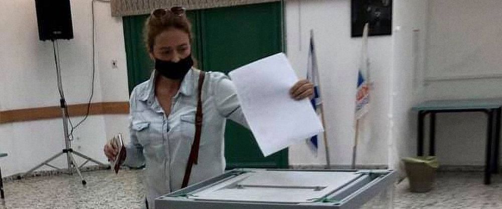 Россиянка рассказала, как дважды проголосовала в Израиле на выборах в Госдуму