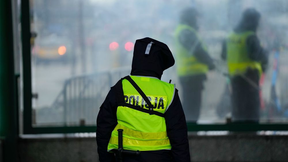 В Польше арестовали 55-летнего россиянина по обвинению в работе на иностранную разведку