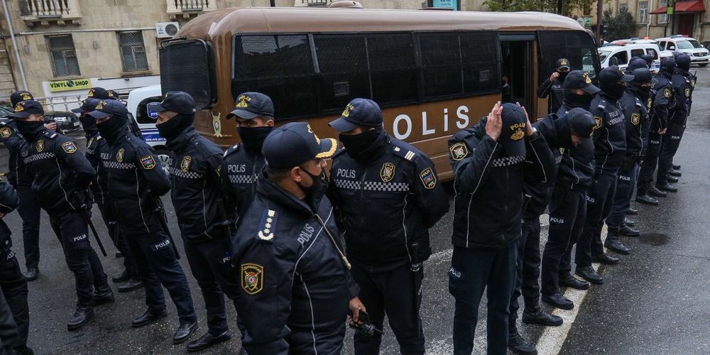 "Есть тенденция": почему в Азербайджане вспыхнули протесты из-за хиджабов