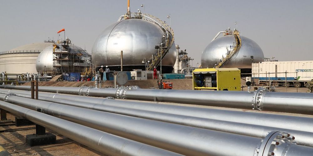 Акционерам Aramco следует избавиться от активов во избежание потерь – источник