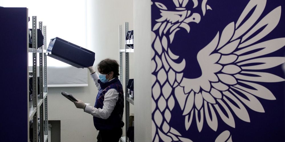 В Госдуме хотят разрешить «Почте России» онлайн-продажу вина