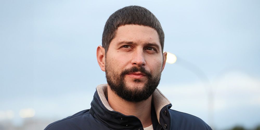 «Воруют как в последний день»: сенатор заявил о неверии украинских чиновников в будущее страны