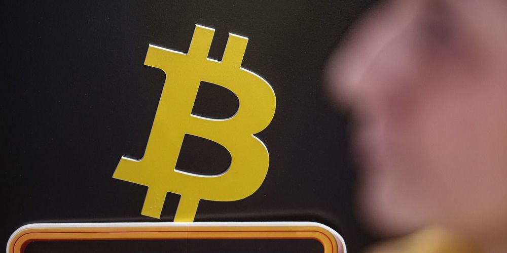 Биткоин взяли на учёт: ЦБ разъяснил ограничения для P2P и личных кошельков