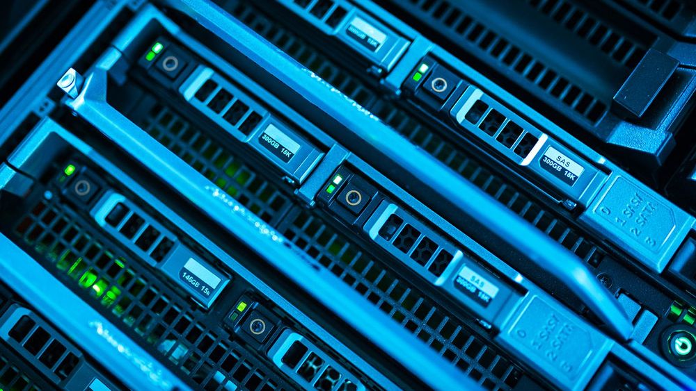 Storage servers in data room Domestic Room