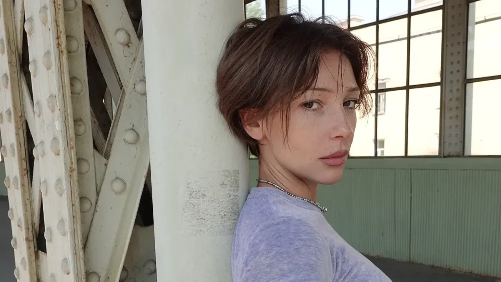 _agentgirl__post_8_5_2024_6_51_35 PM3427970034602240154