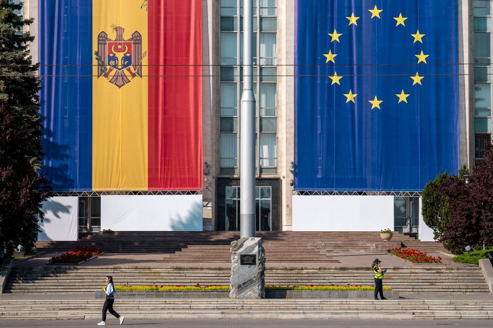 Vadim Ghirda / AP