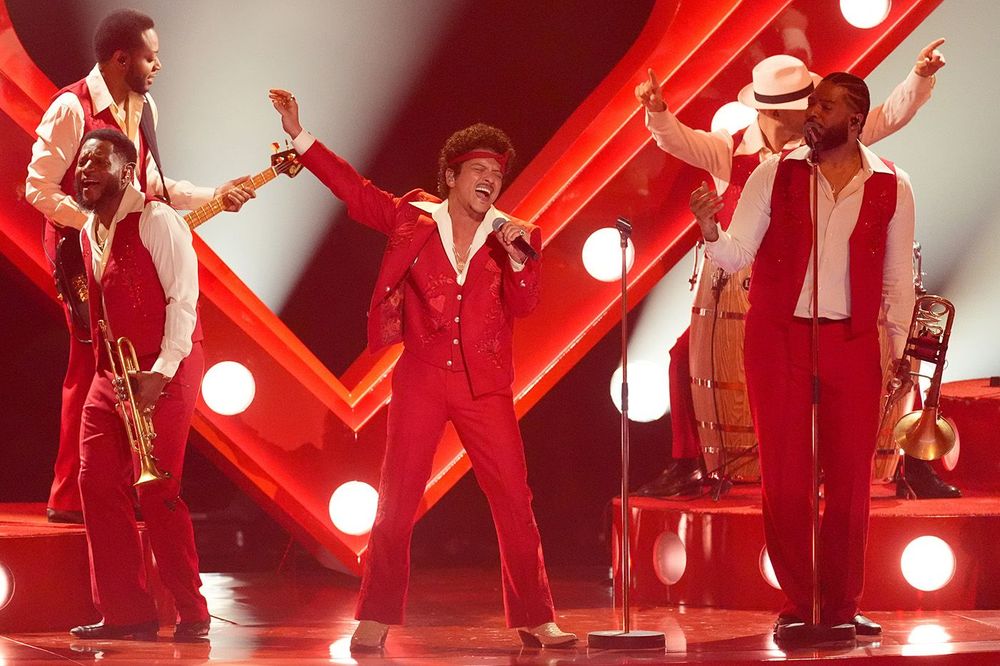 Bruno Mars