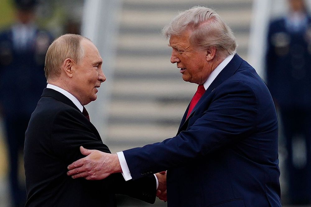 Julia Demaree Nikhinson/AP