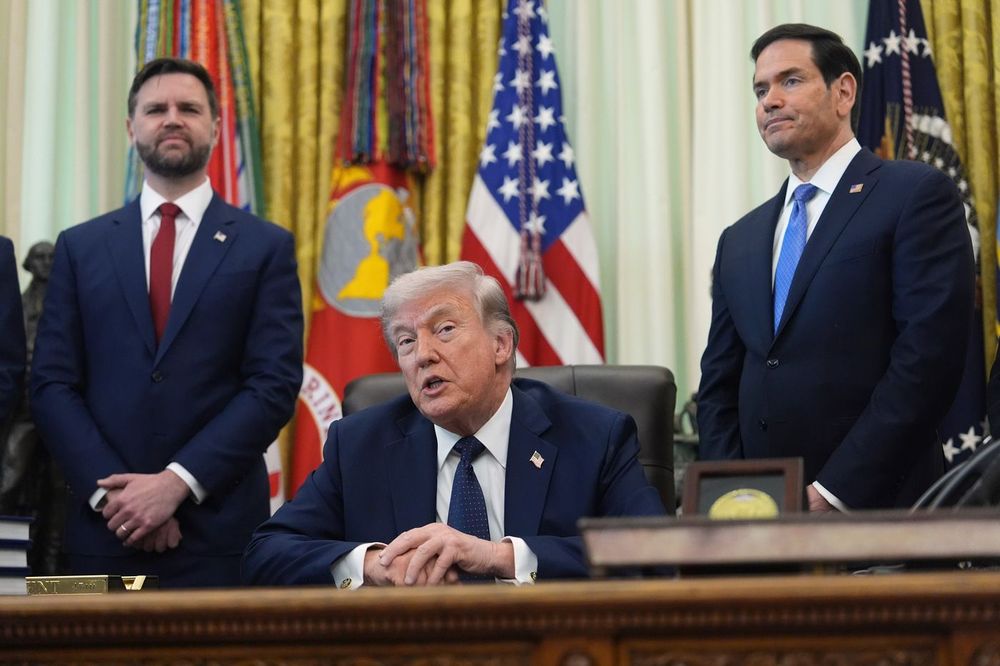 Mark Schiefelbein/AP