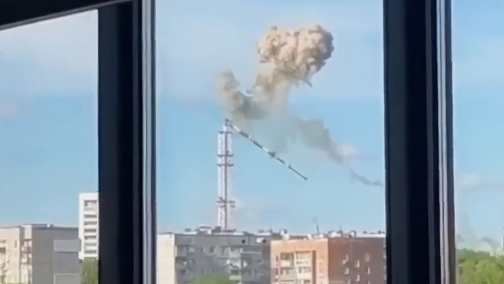 башня