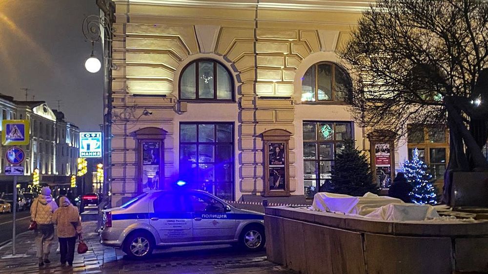 ќбстановка на месте стрельбы в центре ћосквы