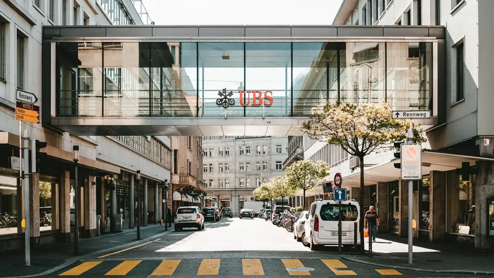 claudio-schwarz-cKVuAEsedoY-unsplash