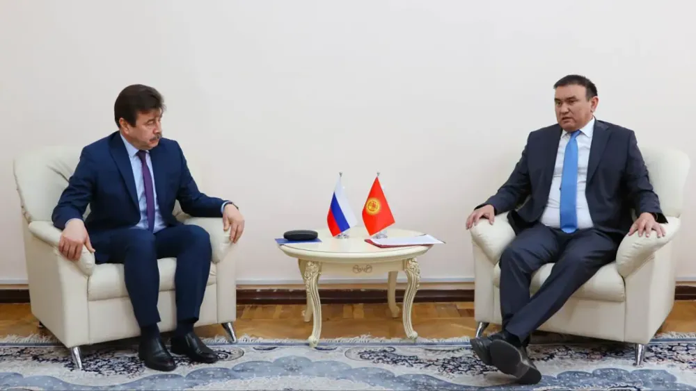 "Заставляли есть сигареты": Киргизия выдала ноту России из-за видео в бане Москвы