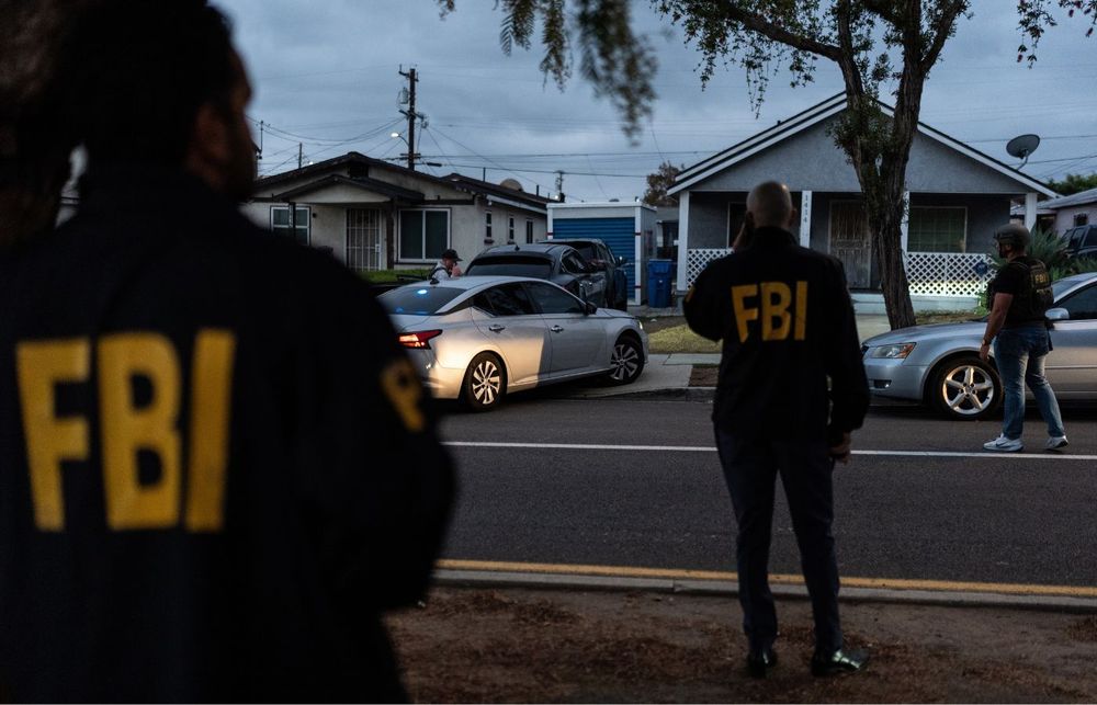 FBI agents