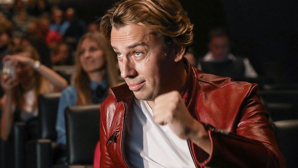 “елеведущий ћаксим √алкин с семьей на премьере мультфильма .Ћауэнштайн "ѕришельцы в доме" в "Ѕарвиха Luxury Village"