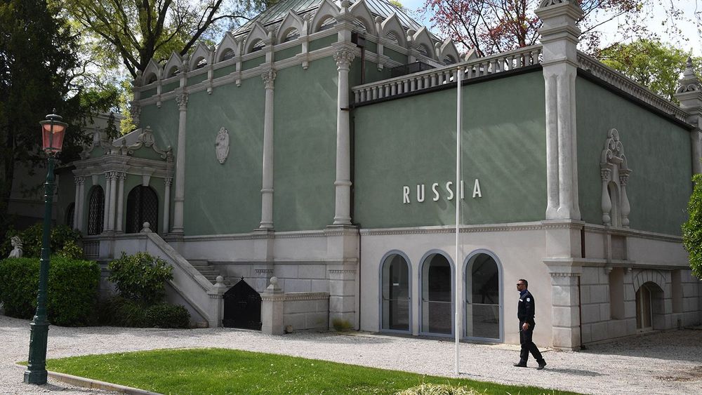 Before the 59th Art Biennale - Russian Pavilion
