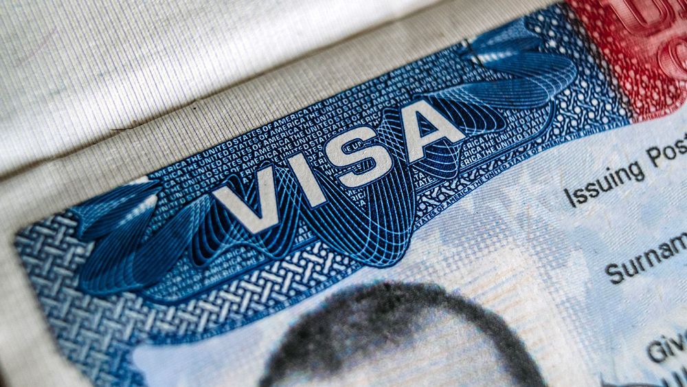 Visa USA in Foreign Passport for Tourism