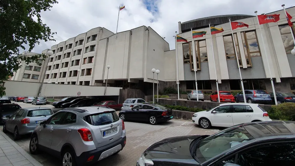 Government_of_Lithuania_building_2019