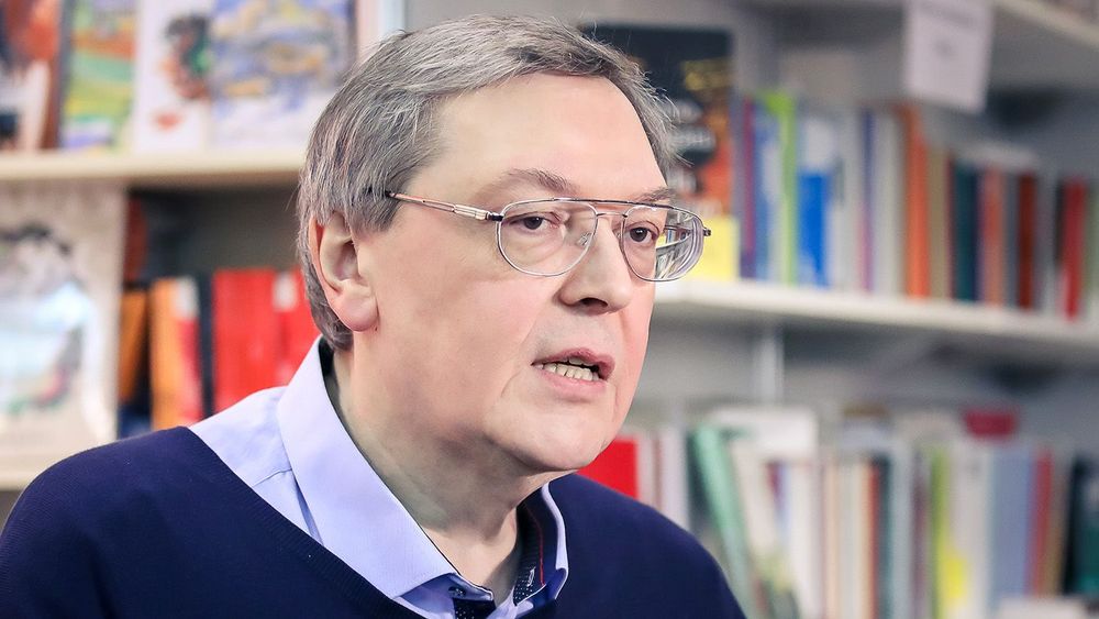 Иван_Толстой
