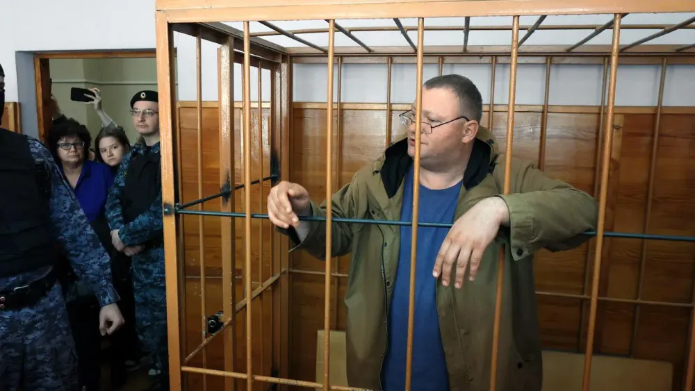 В Екатеринбурге по делу об оправдании терроризма арестован пиарщик Ширшиков. Он первым сообщил о задержании журналиста WSJ Гершковича