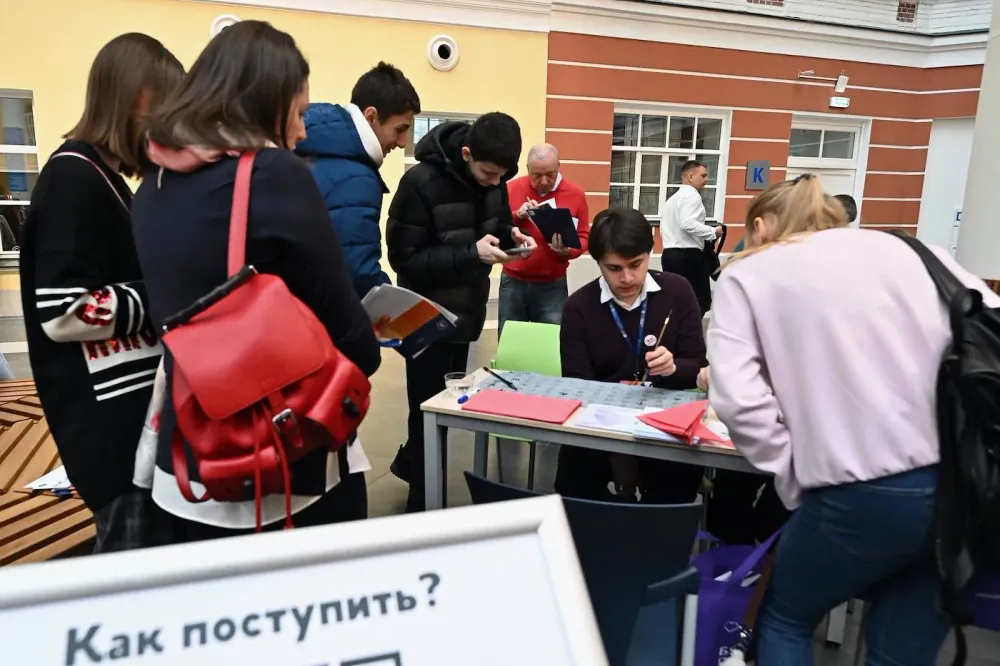 KMO_192893_00032_1