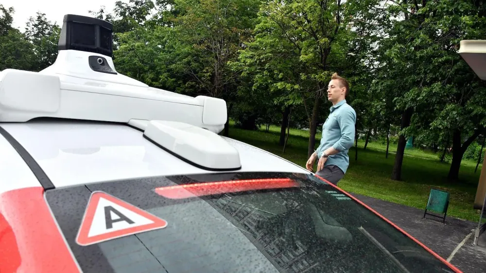 KMO_194416_00110_1