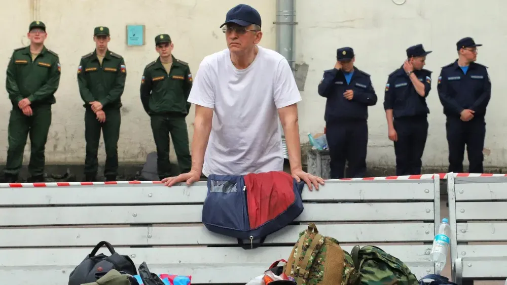 «Есть обязательство»: Госдума ужесточила наказание за несообщение в военкомат о переезде