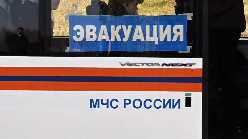 KMO_201124_00051_1