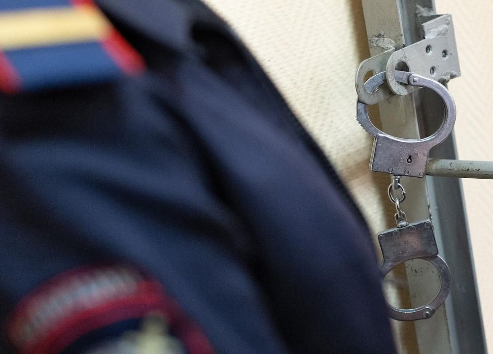 В России по делу о госизмене впервые осудили школьника