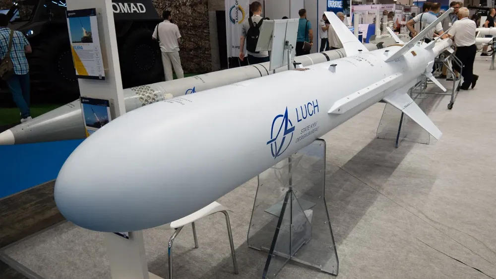 Neptune_R-360_missile,_Kyiv_2021,_05