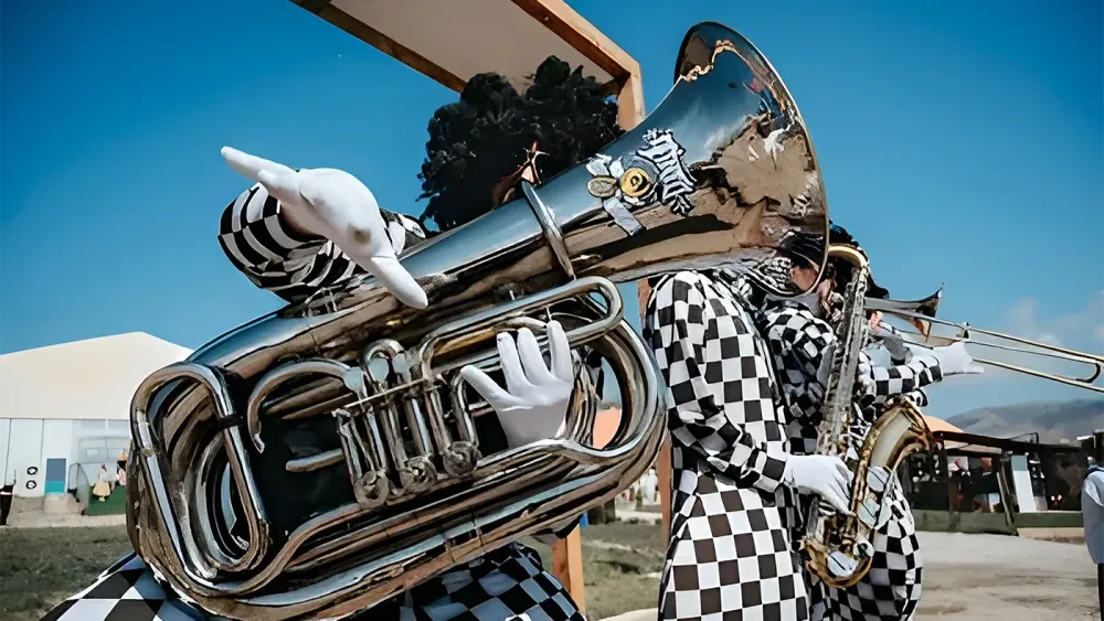 Оркестр Tinto Brass Band. Фото - пресс-служба Карандаш-фест
