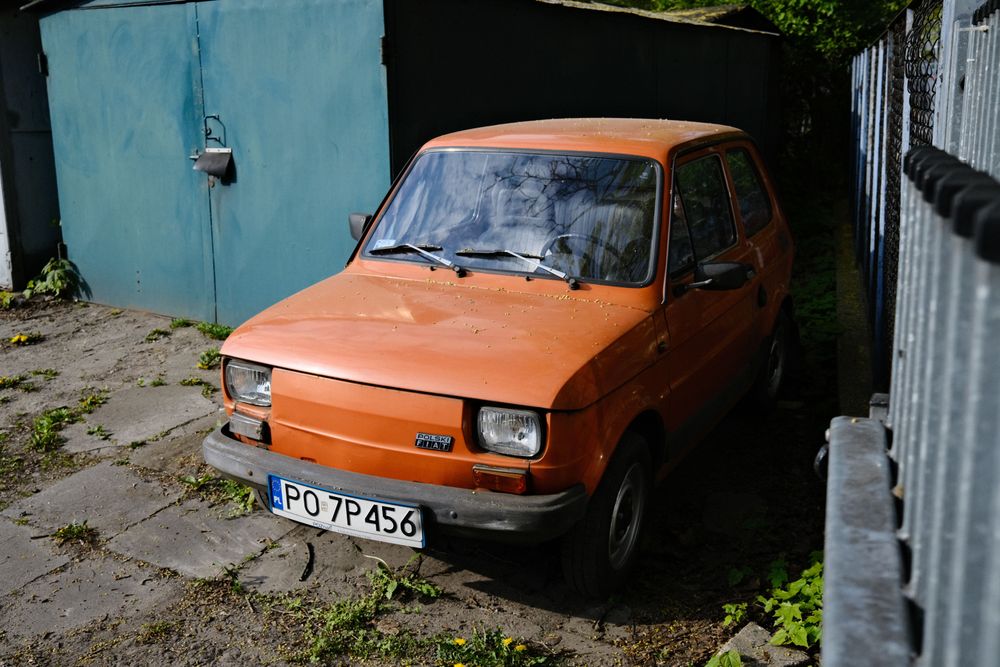 Итальянцы массово регистрируют автомобили в Польше: ущерб от езды без страховки достиг 40 млн злотых