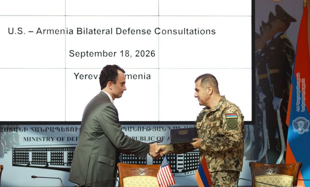 США, Армения, военные